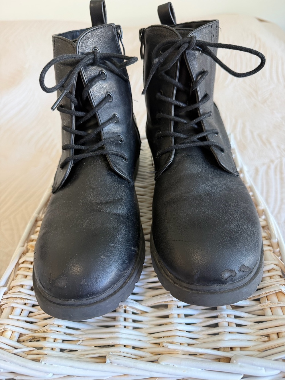 Dream Pairs Black Lace-Up Combat Boots